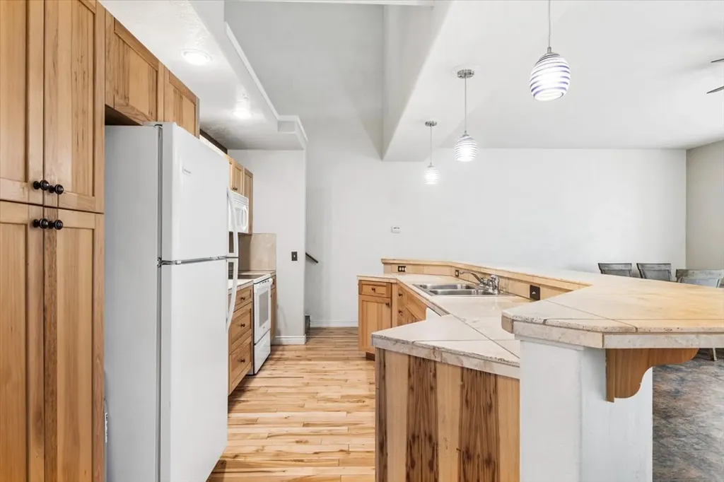 108 Sunrise Terrace Bigfork MT 59911