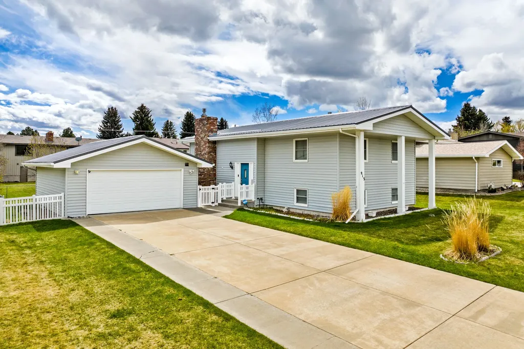 912 26th Avenue SW Great Falls MT 59404