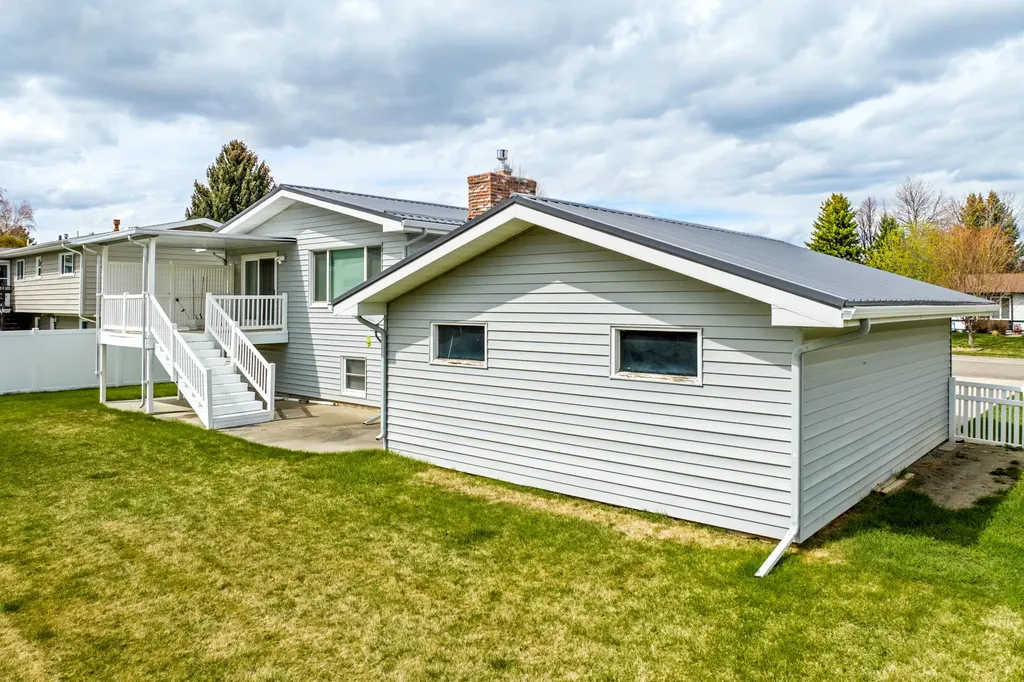912 26th Avenue SW Great Falls MT 59404