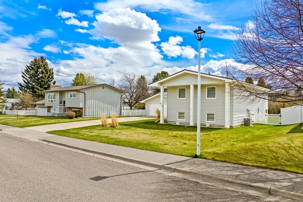 912 26th Avenue SW Great Falls MT 59404