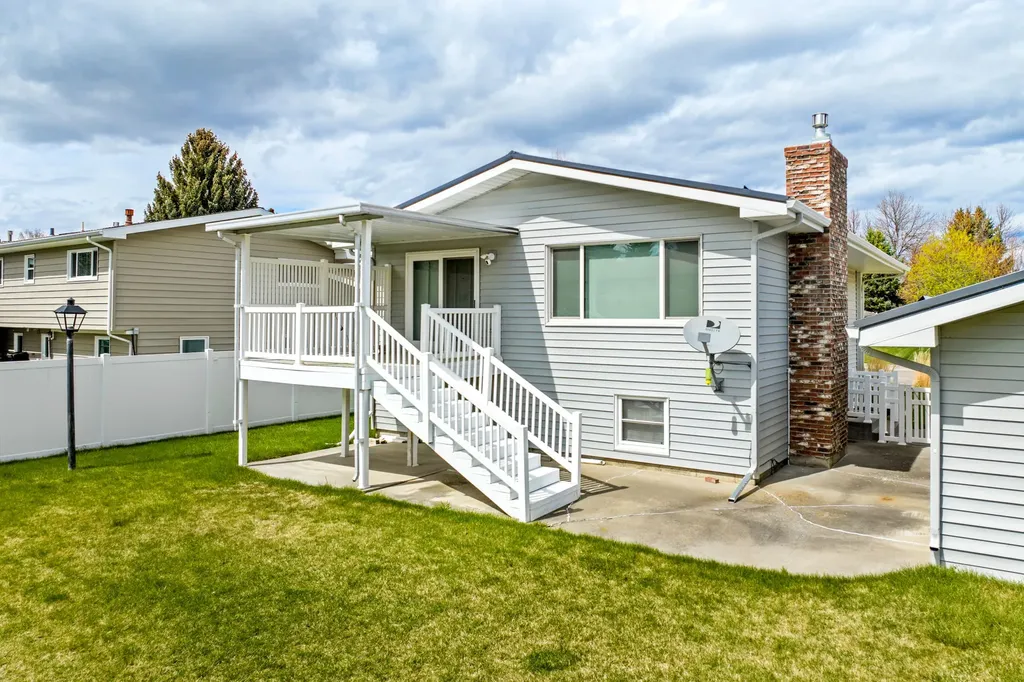912 26th Avenue SW Great Falls MT 59404