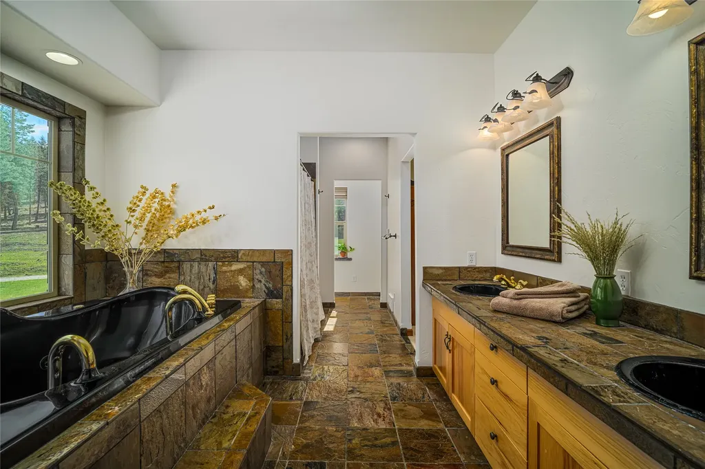 2017 Browns Meadow Road Kila MT 59920