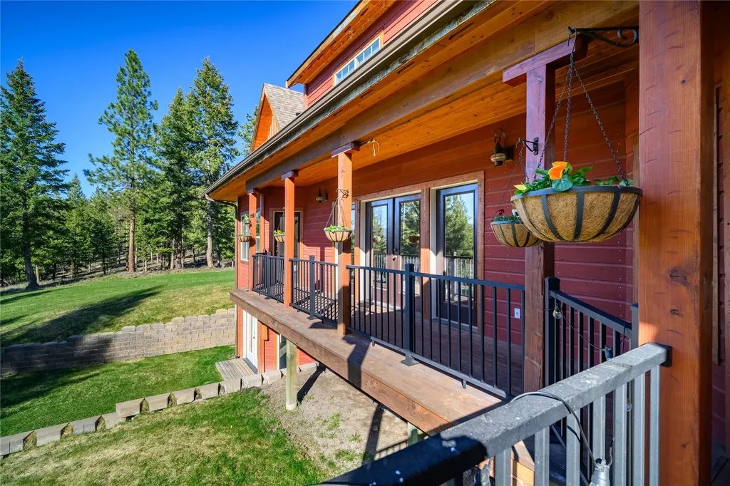 2017 Browns Meadow Road Kila MT 59920