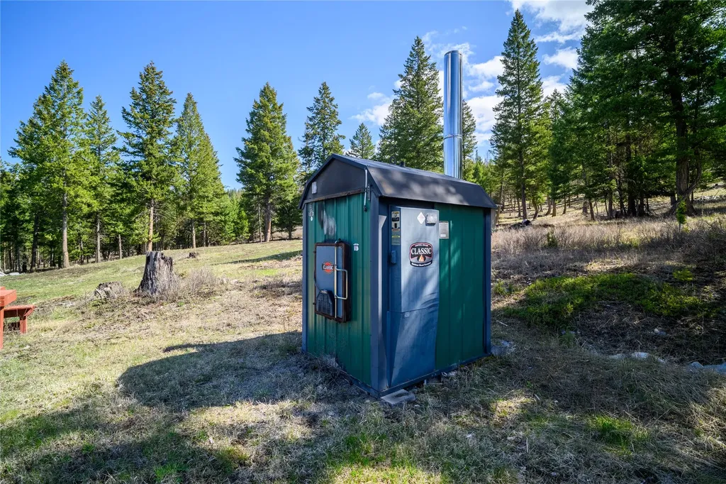 2017 Browns Meadow Road Kila MT 59920