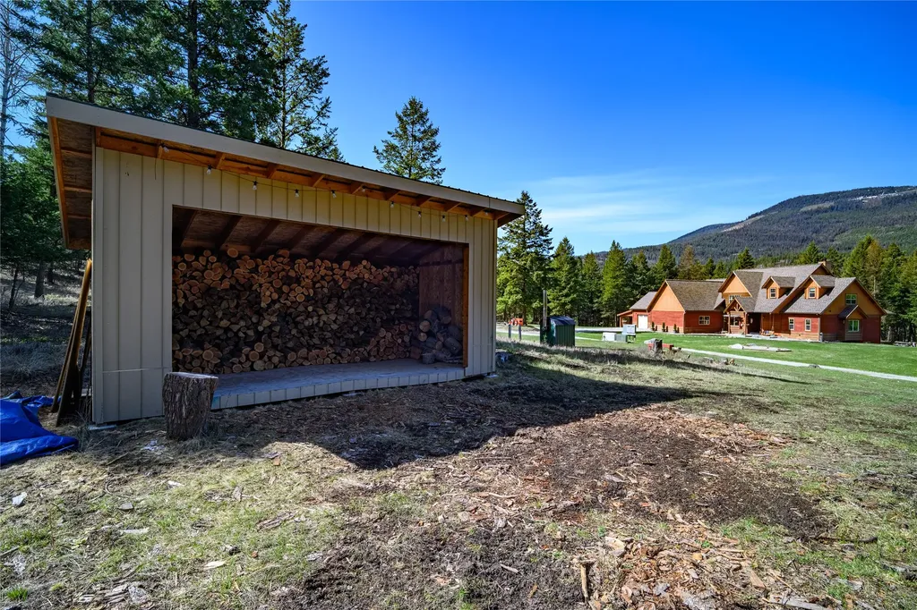 2017 Browns Meadow Road Kila MT 59920