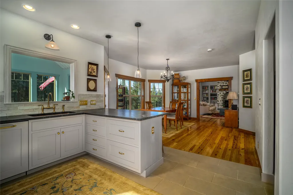 2017 Browns Meadow Road Kila MT 59920