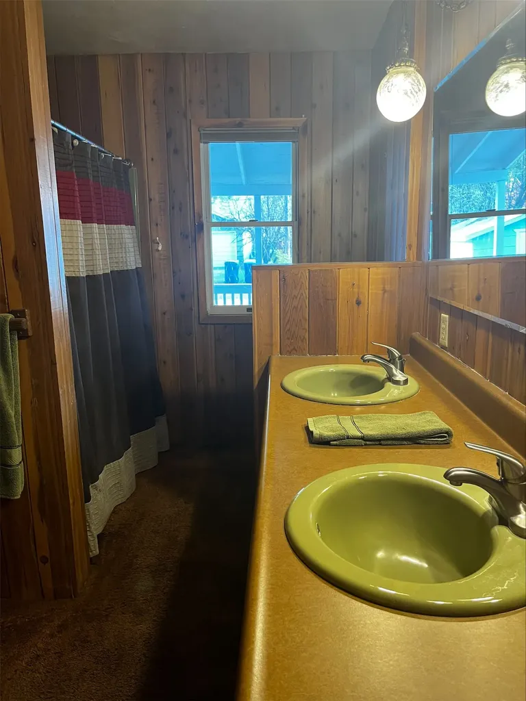 325 North Avenue E Missoula MT 59801