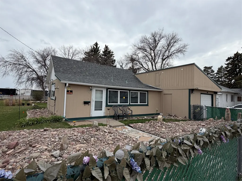 608 4th Avenue NW Great Falls MT 59404