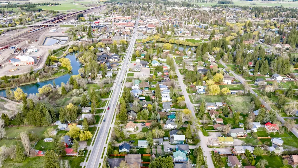 320 W Fourth Street Whitefish MT 59937
