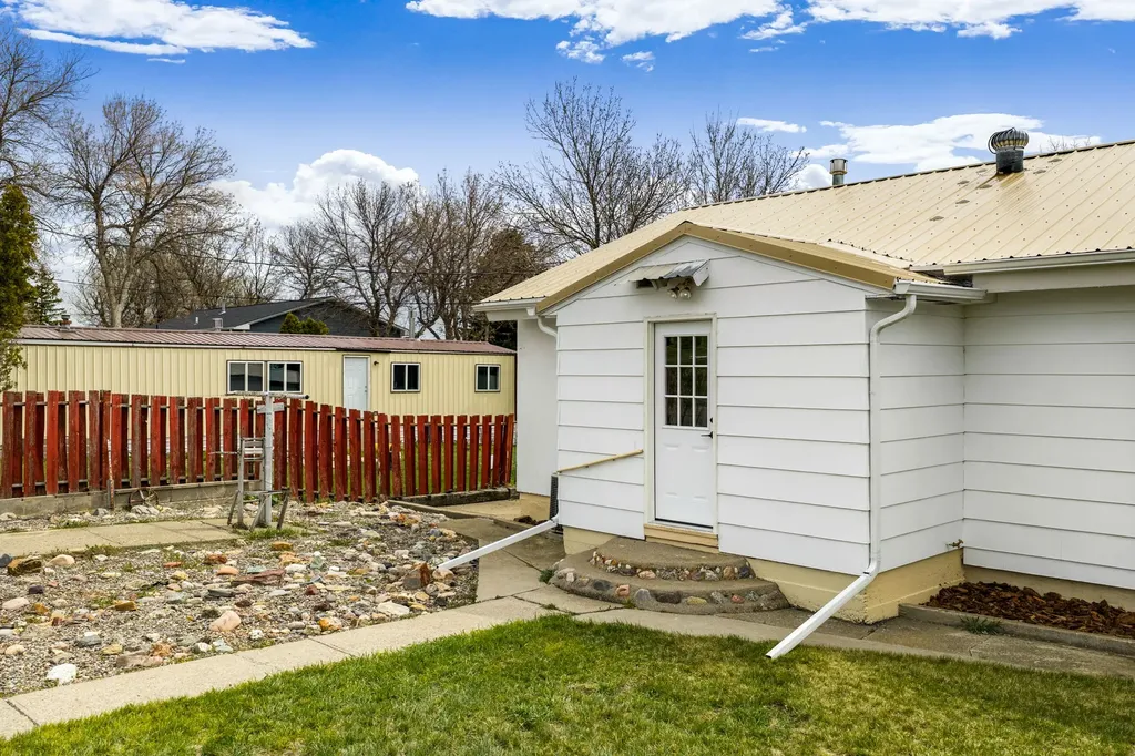 1919 Chicago Avenue Black Eagle MT 59414