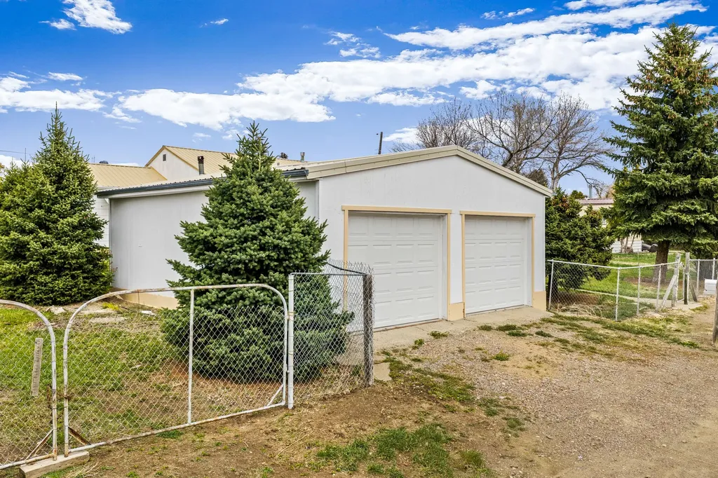1919 Chicago Avenue Black Eagle MT 59414