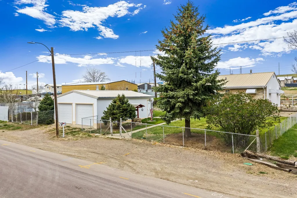1919 Chicago Avenue Black Eagle MT 59414