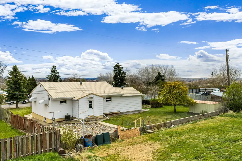 1919 Chicago Avenue Black Eagle MT 59414