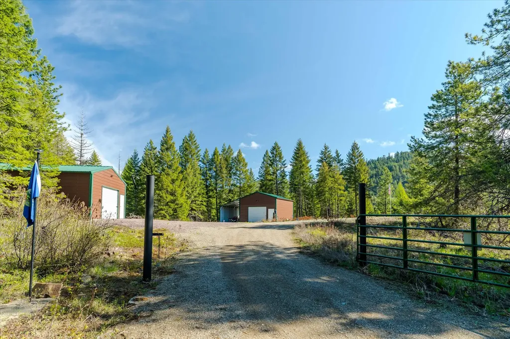 54 N Ridge Way Troy MT 59935