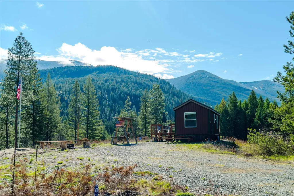 54 N Ridge Way Troy MT 59935