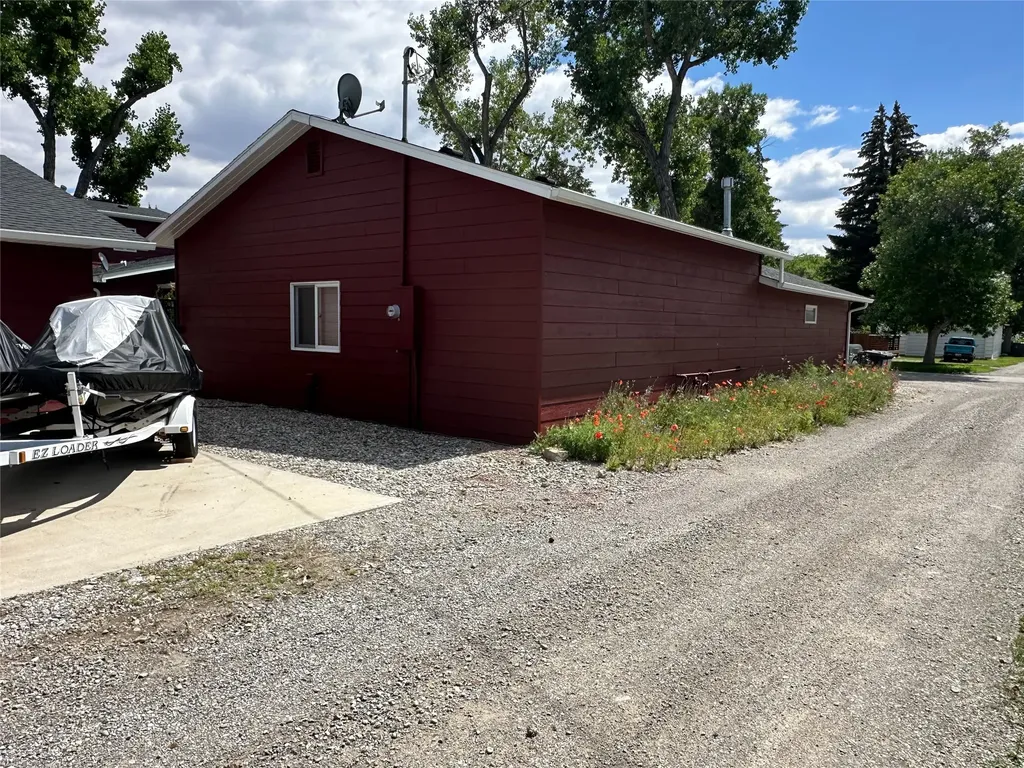 38 2nd Avenue SW Choteau MT 59422