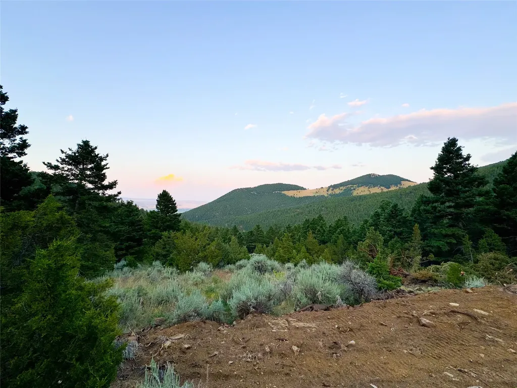 Lot 11 Quintana Lane Boulder MT 59632