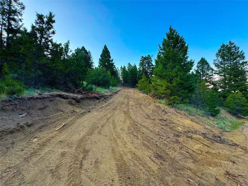 Lot 11 Quintana Lane Boulder MT 59632