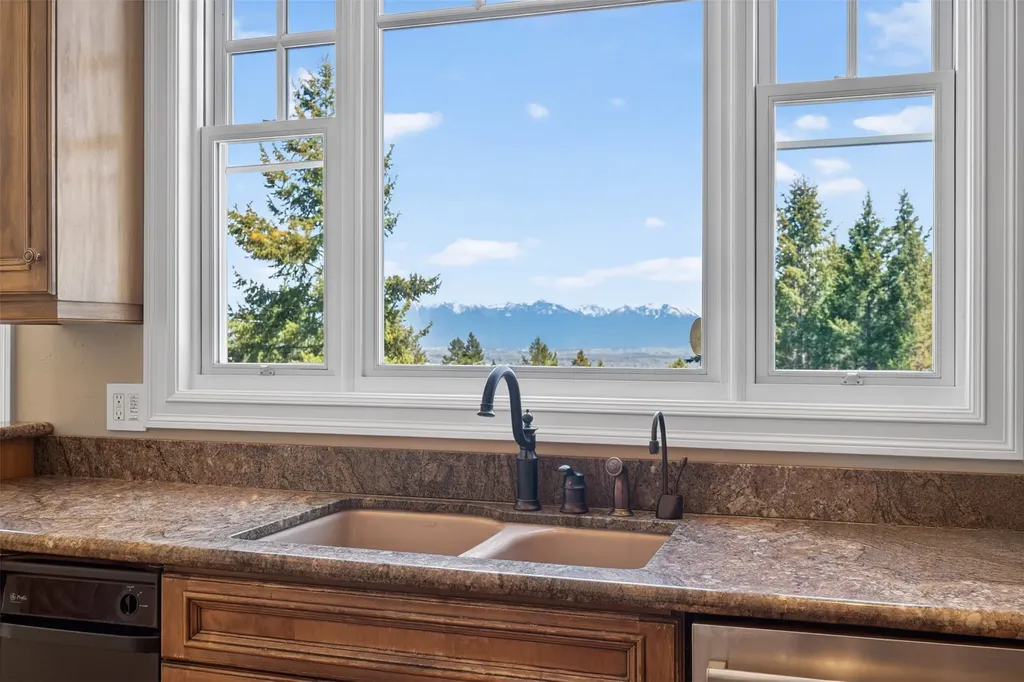 340 Lake Hills Drive Kalispell MT 59901