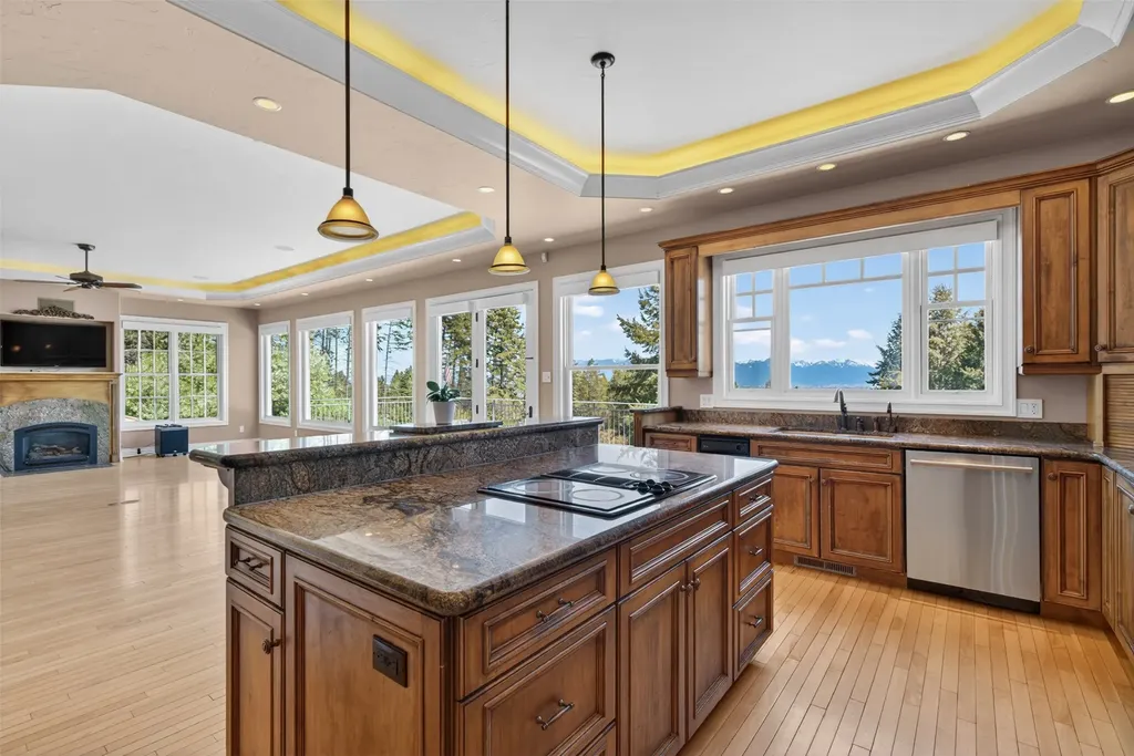 340 Lake Hills Drive Kalispell MT 59901
