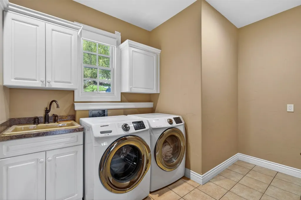 340 Lake Hills Drive Kalispell MT 59901