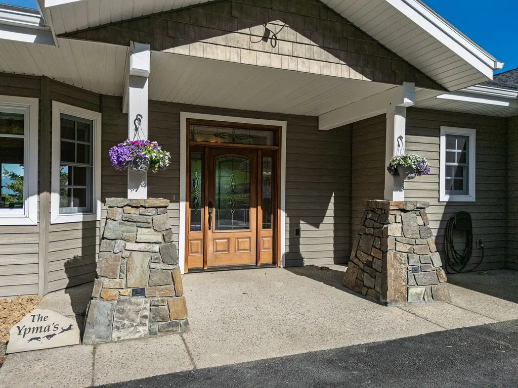 340 Lake Hills Drive Kalispell MT 59901