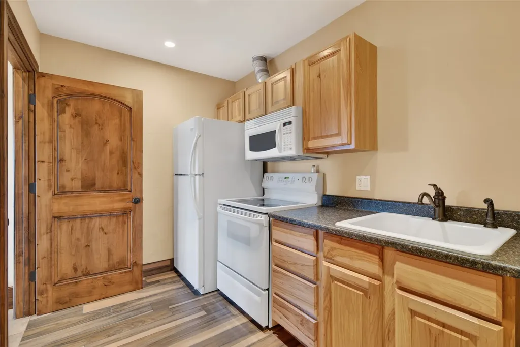 340 Lake Hills Drive Kalispell MT 59901