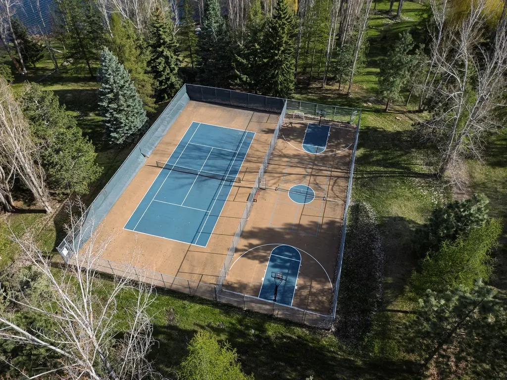 340 Lake Hills Drive Kalispell MT 59901