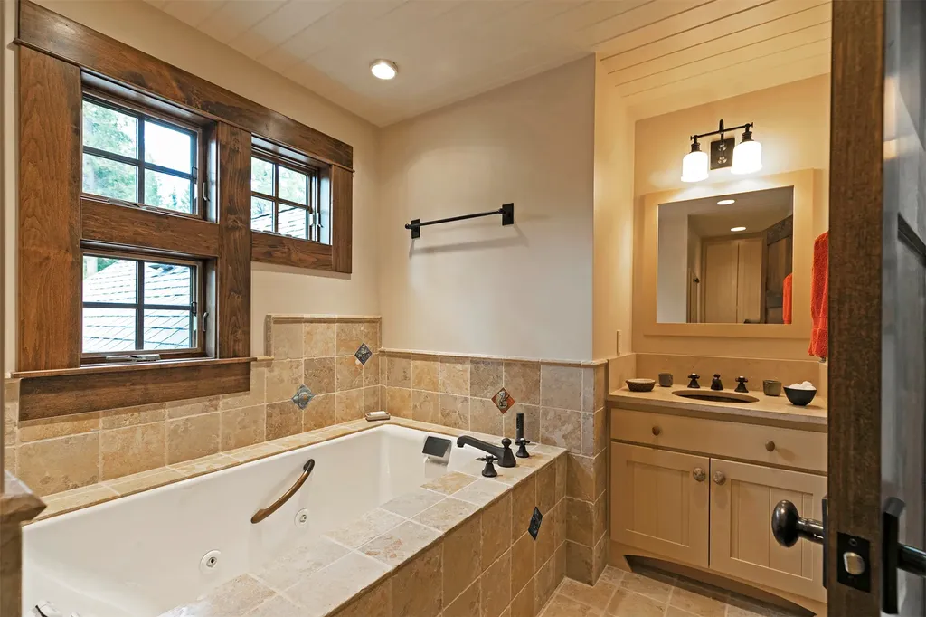 344 Chief Joseph Trail Darby MT 59829