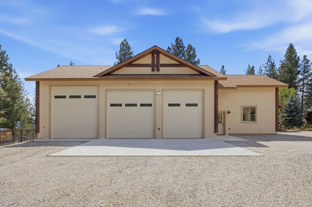 1858 Pleasant View Drive Victor MT 59875