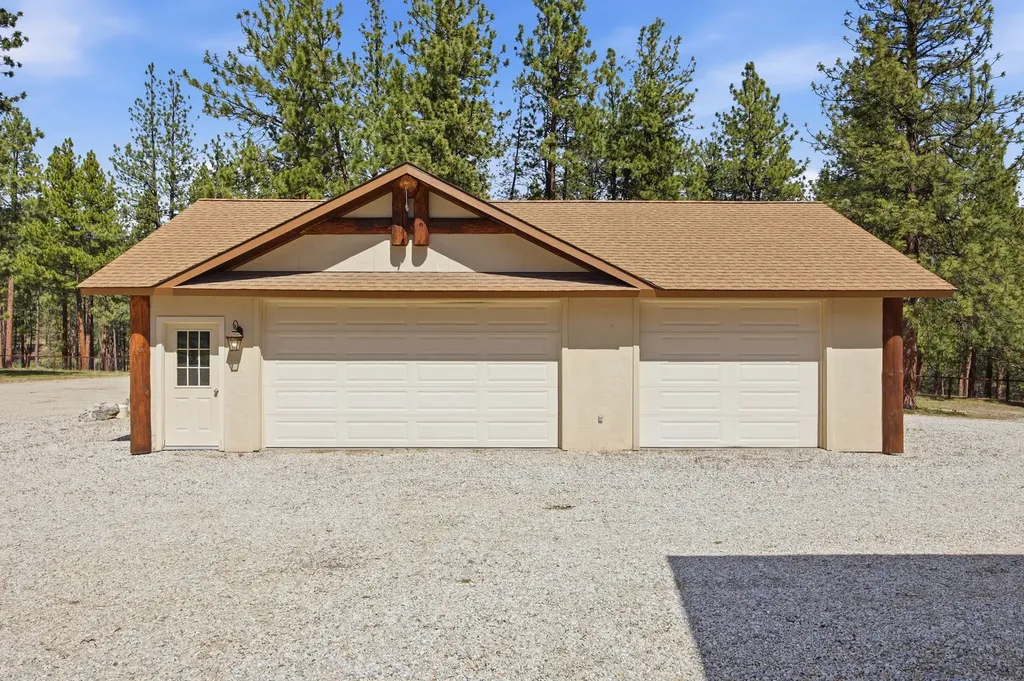 1858 Pleasant View Drive Victor MT 59875
