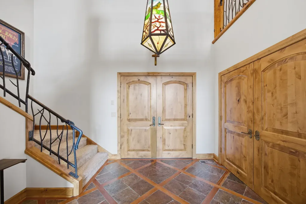 1858 Pleasant View Drive Victor MT 59875