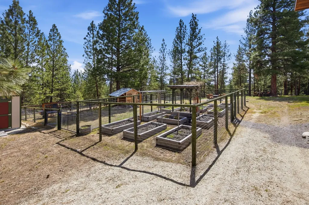 1858 Pleasant View Drive Victor MT 59875