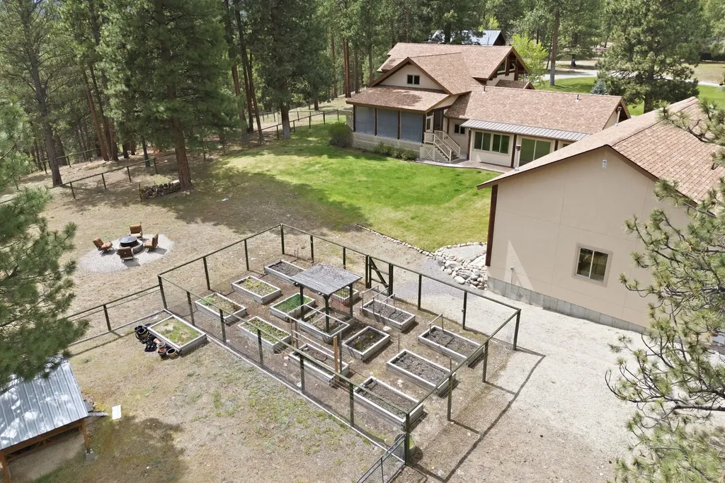1858 Pleasant View Drive Victor MT 59875
