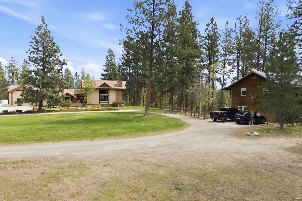 1858 Pleasant View Drive Victor MT 59875