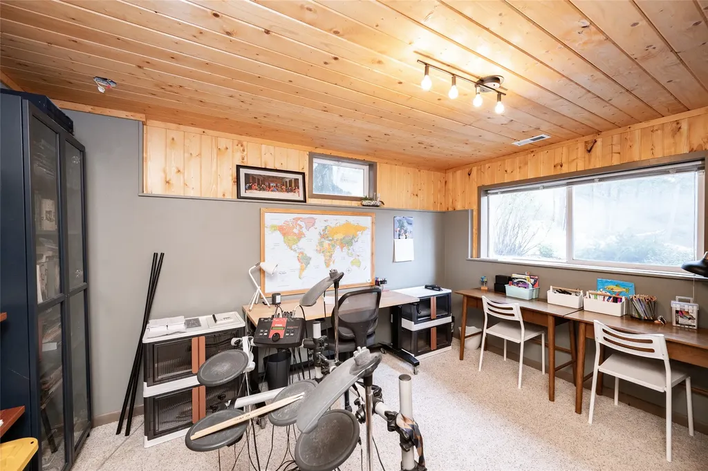 459 Lake Loop Drive Kalispell MT 59901