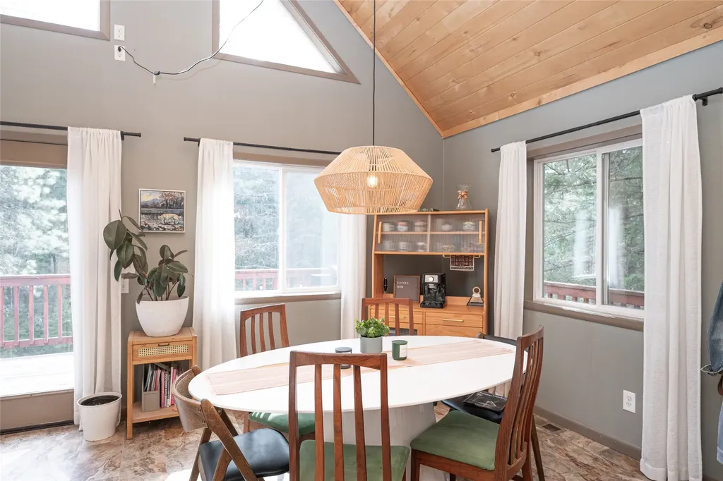 459 Lake Loop Drive Kalispell MT 59901