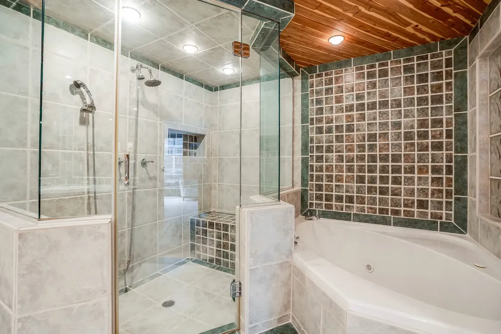 17274 / 17276 Bull Lake Road Troy MT 59935