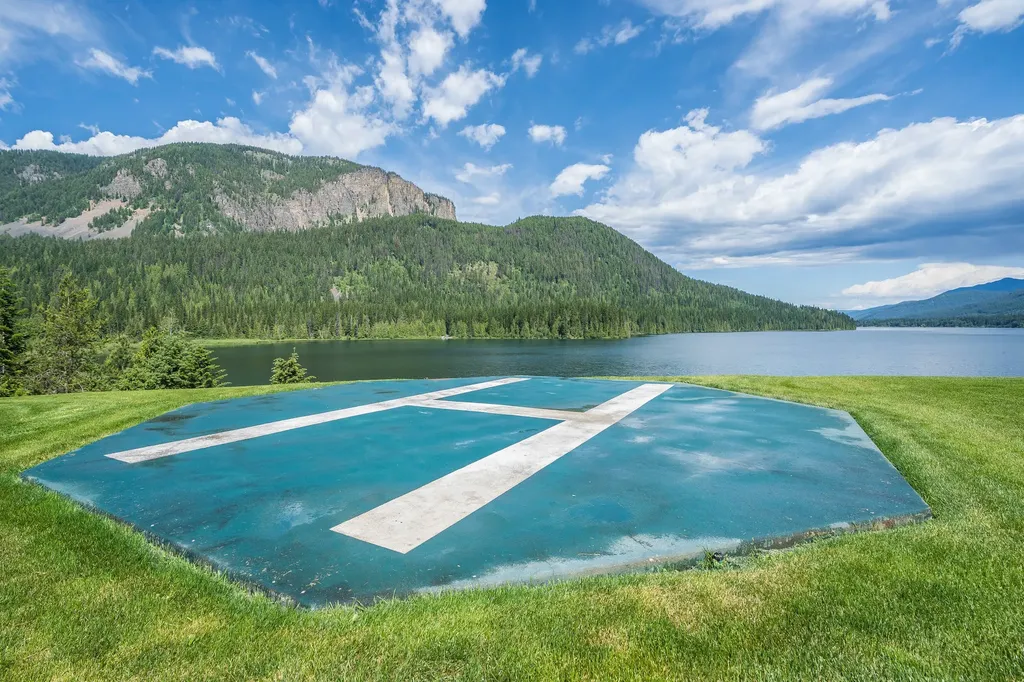 17274 / 17276 Bull Lake Road Troy MT 59935