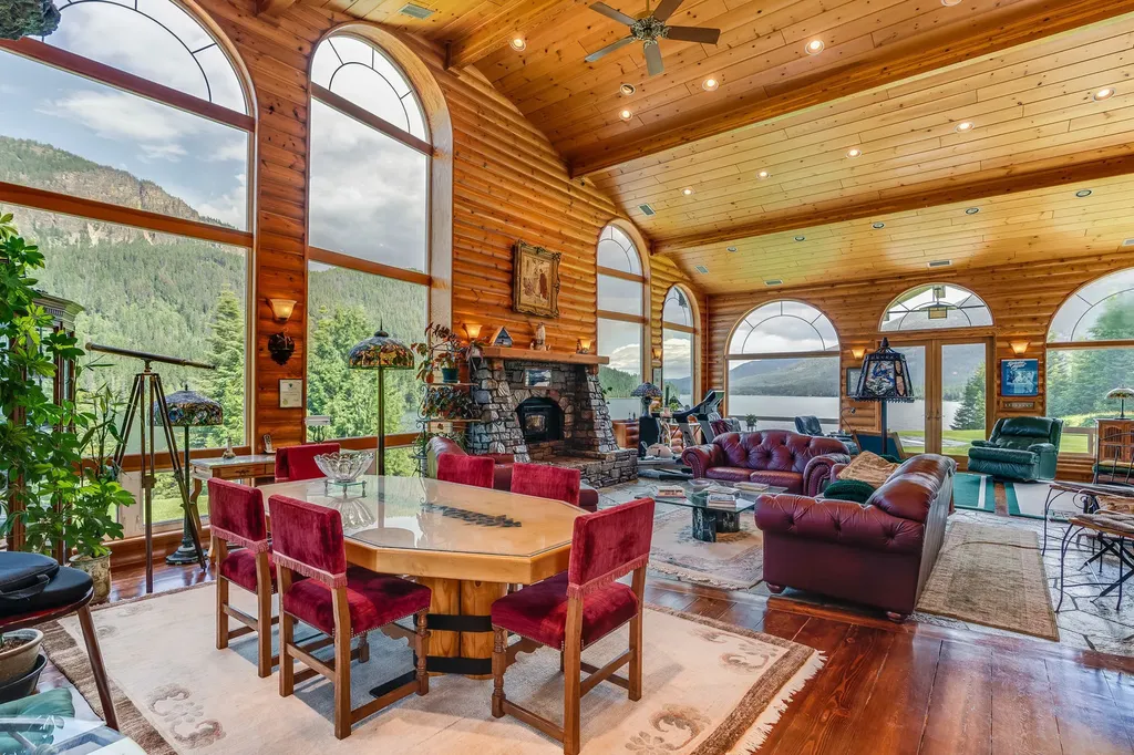 17274 / 17276 Bull Lake Road Troy MT 59935