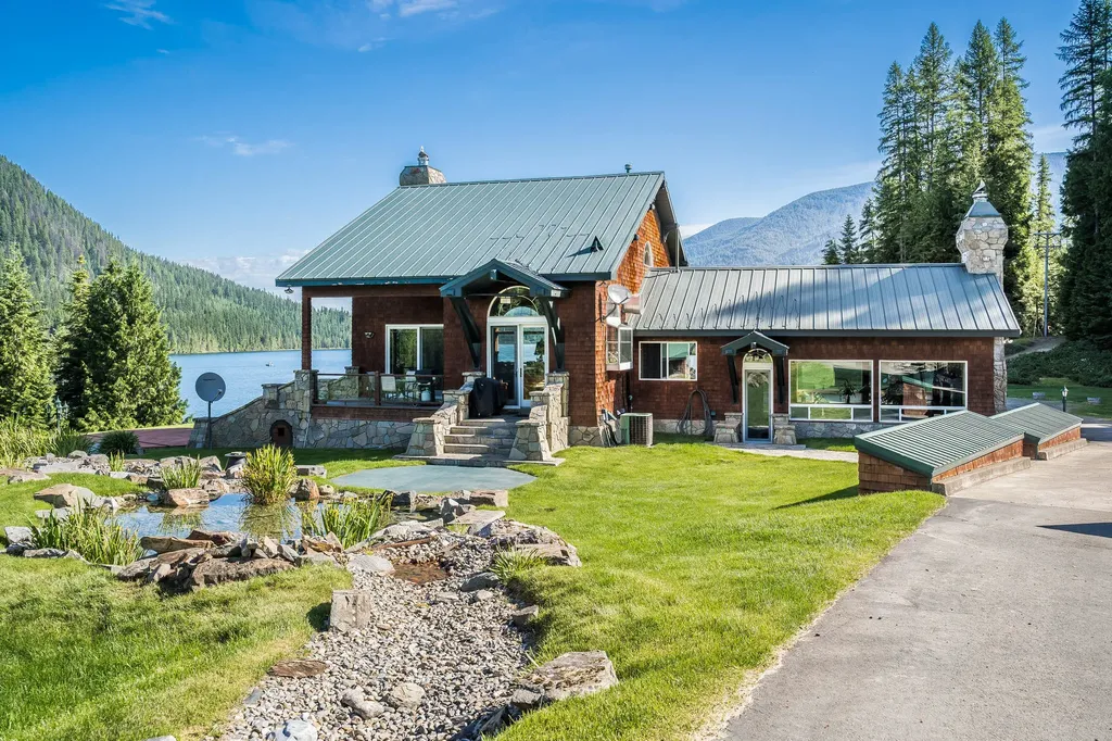 17274 / 17276 Bull Lake Road Troy MT 59935