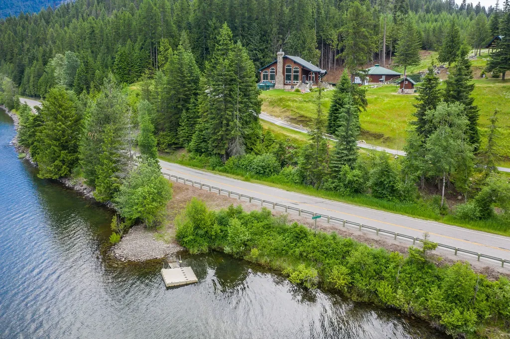 17274 / 17276 Bull Lake Road Troy MT 59935