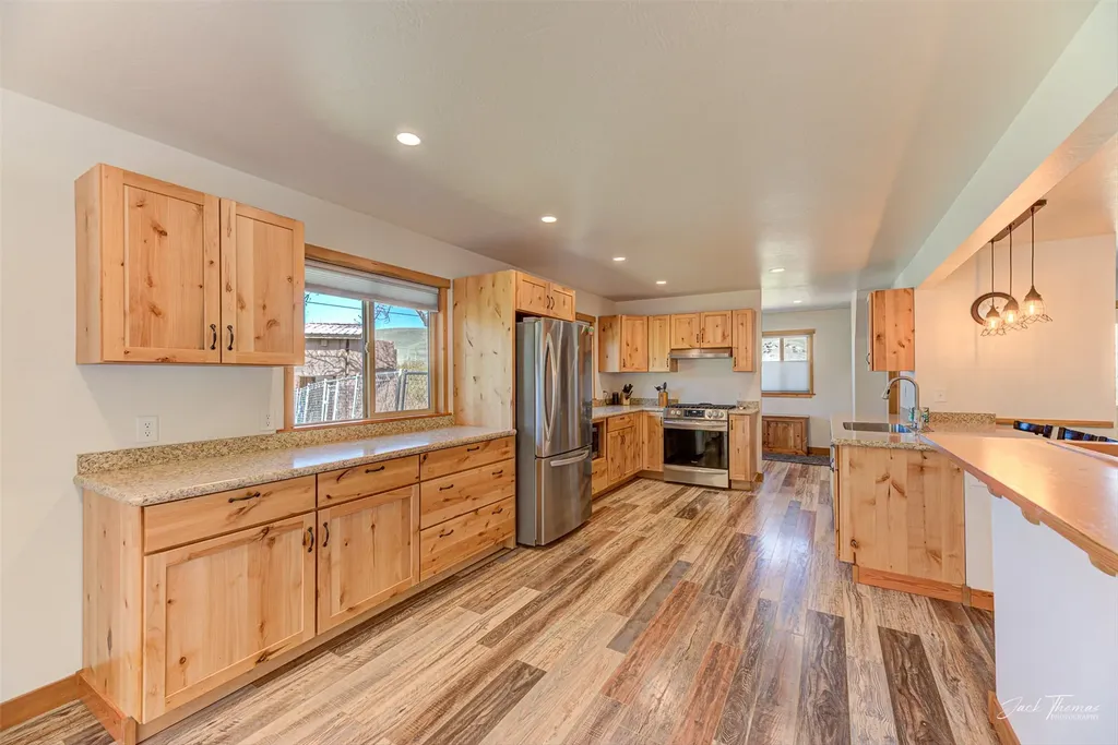 3925 W Us Highway 12 Helena MT 59601