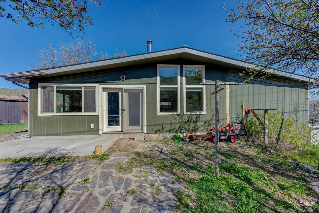 3925 W Us Highway 12 Helena MT 59601