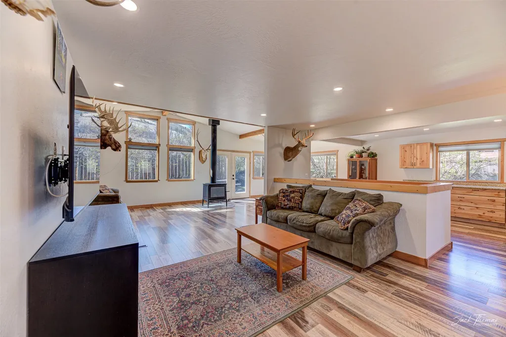 3925 W Us Highway 12 Helena MT 59601