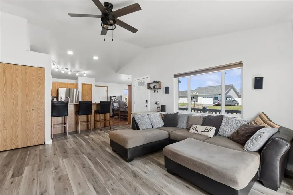 3086 Sweetgrass Lane Kalispell MT 59901