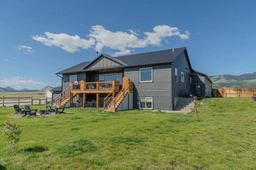 51 Whitehorse Road Townsend MT 59644