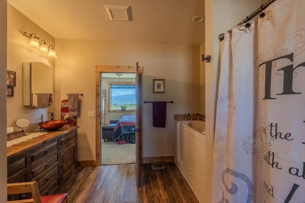 51 Whitehorse Road Townsend MT 59644