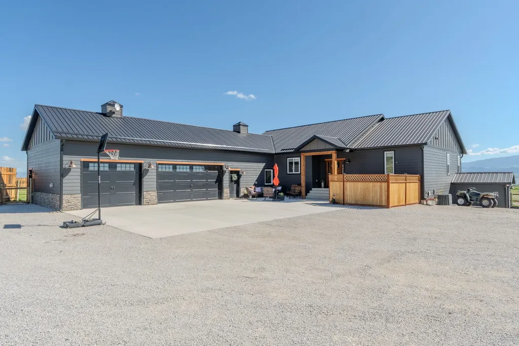 51 Whitehorse Road Townsend MT 59644