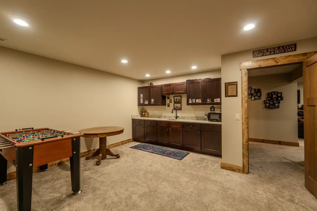 51 Whitehorse Road Townsend MT 59644